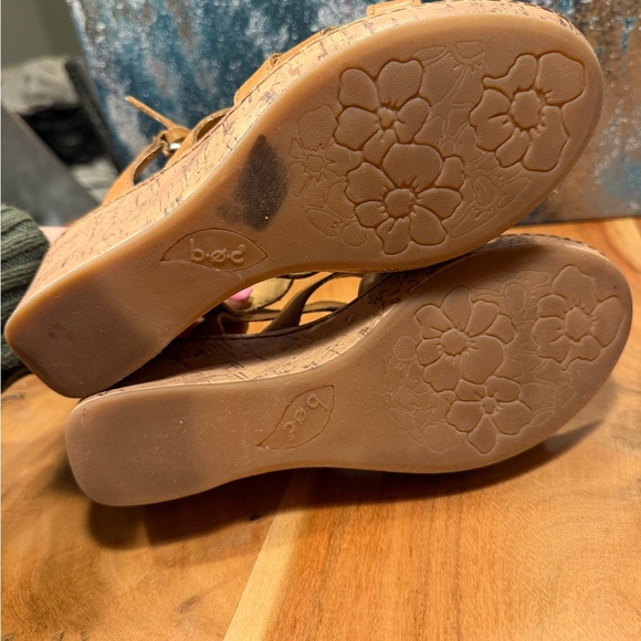 b.o.c. by Born Concept Boho Cross Strap Tan Leather Cork Wedge Sandals: 8 Women - Picture 10 of 11